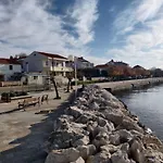 Apartamento Grosse In Zadar Mit Privatem Balkon By Interhome Diklo