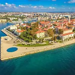 Grosse In Zadar Mit Privatem Balkon By Interhome Apartamento *