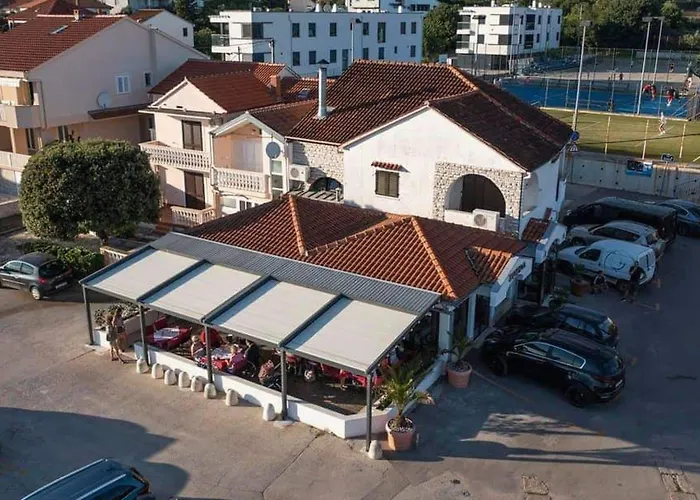 Apartment Grosse In Zadar Mit Privatem Balkon By Interhome Diklo