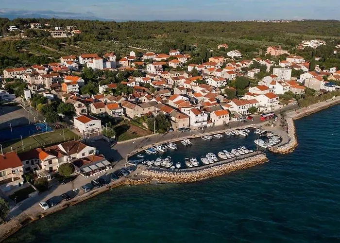 Apartment Grosse In Zadar Mit Privatem Balkon By Interhome *