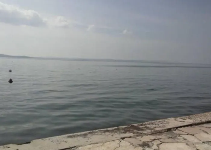 Grosse In Zadar Mit Privatem Balkon By Interhome