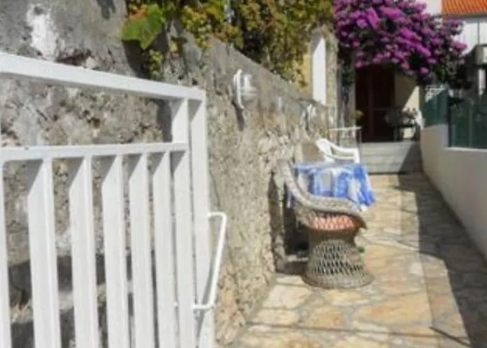 Apartamento Grosse In Zadar Mit Privatem Balkon By Interhome *