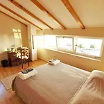 Grosse In Zadar Mit Privatem Balkon By Interhome