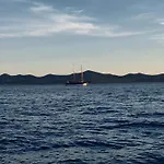 Grosse In Zadar Mit Privatem Balkon By Interhome Apartmán