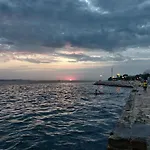 Grosse In Zadar Mit Privatem Balkon By Interhome * Diklo