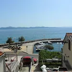Grosse In Zadar Mit Privatem Balkon By Interhome
