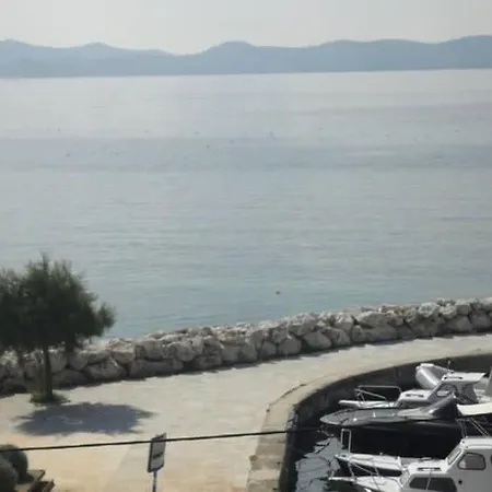 Grosse In Zadar Mit Privatem Balkon By Interhome Apartman *