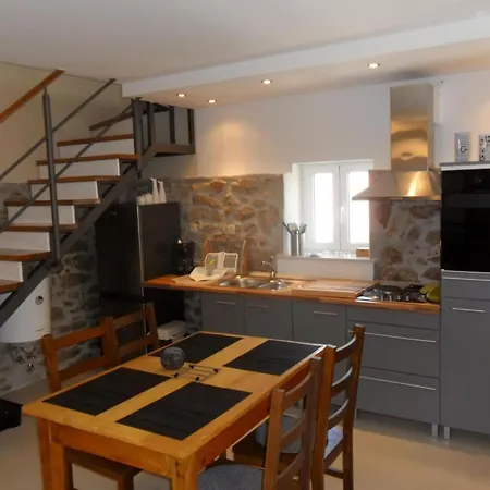 Apartman Grosse In Zadar Mit Privatem Balkon By Interhome