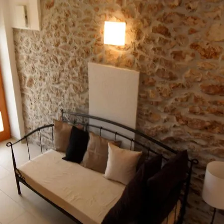 Apartman Grosse In Zadar Mit Privatem Balkon By Interhome
