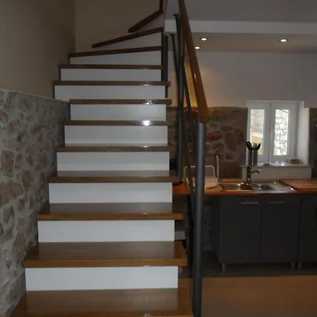 Appartamento Grosse In Zadar Mit Privatem Balkon By Interhome
