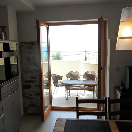 Grosse In Zadar Mit Privatem Balkon By Interhome Diklo
