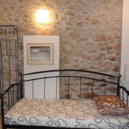 Apartman Grosse In Zadar Mit Privatem Balkon By Interhome *
