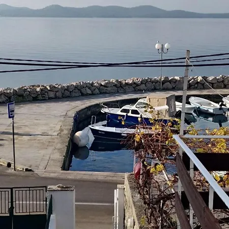 Grosse In Zadar Mit Privatem Balkon By Interhome Apartman *