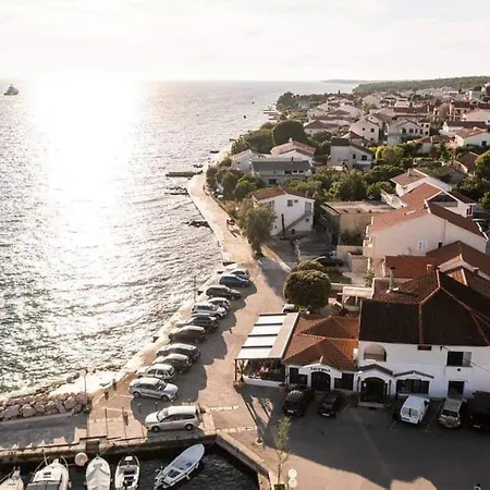 Grosse In Zadar Mit Privatem Balkon By Interhome Diklo