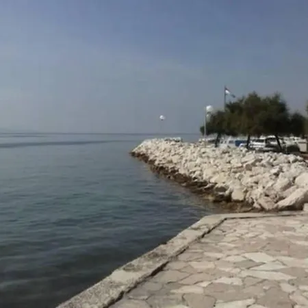 Grosse In Zadar Mit Privatem Balkon By Interhome Apartman Diklo