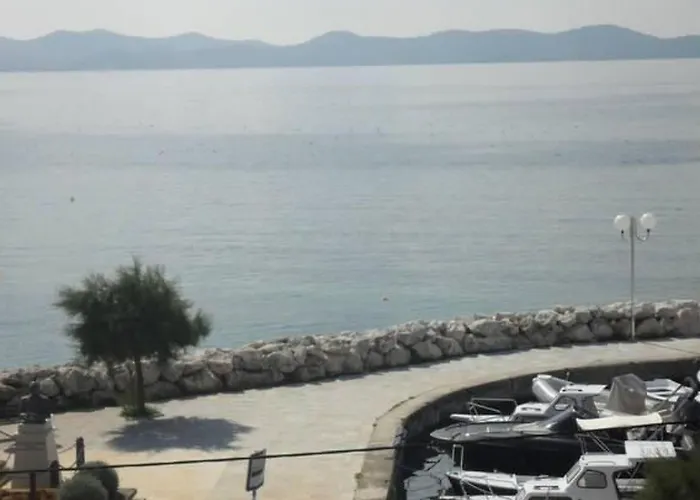 Grosse In Zadar Mit Privatem Balkon By Interhome Apartman *