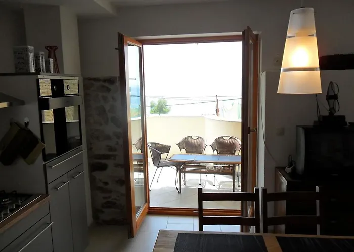 Grosse In Zadar Mit Privatem Balkon By Interhome Diklo