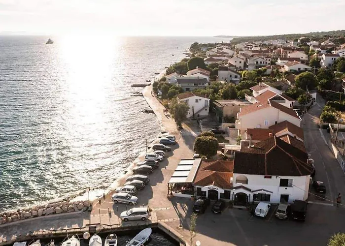 Grosse In Zadar Mit Privatem Balkon By Interhome Diklo